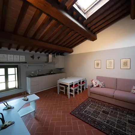 The Old Castle Alica Apartment