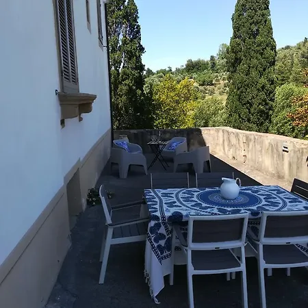 The Old Castle Alica Apartment