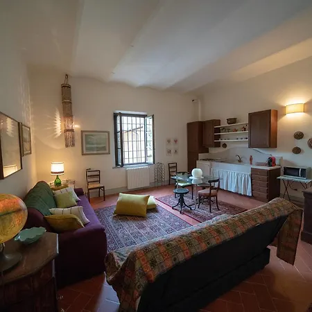 Apartment The Old Castle Alica Forcoli